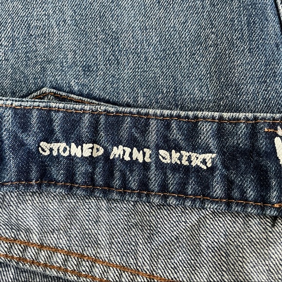 Volcom Womens Stoned Denim Mini Skirt Button Fly Blue Distressed Dark Wash Med - Picture 9 of 10
